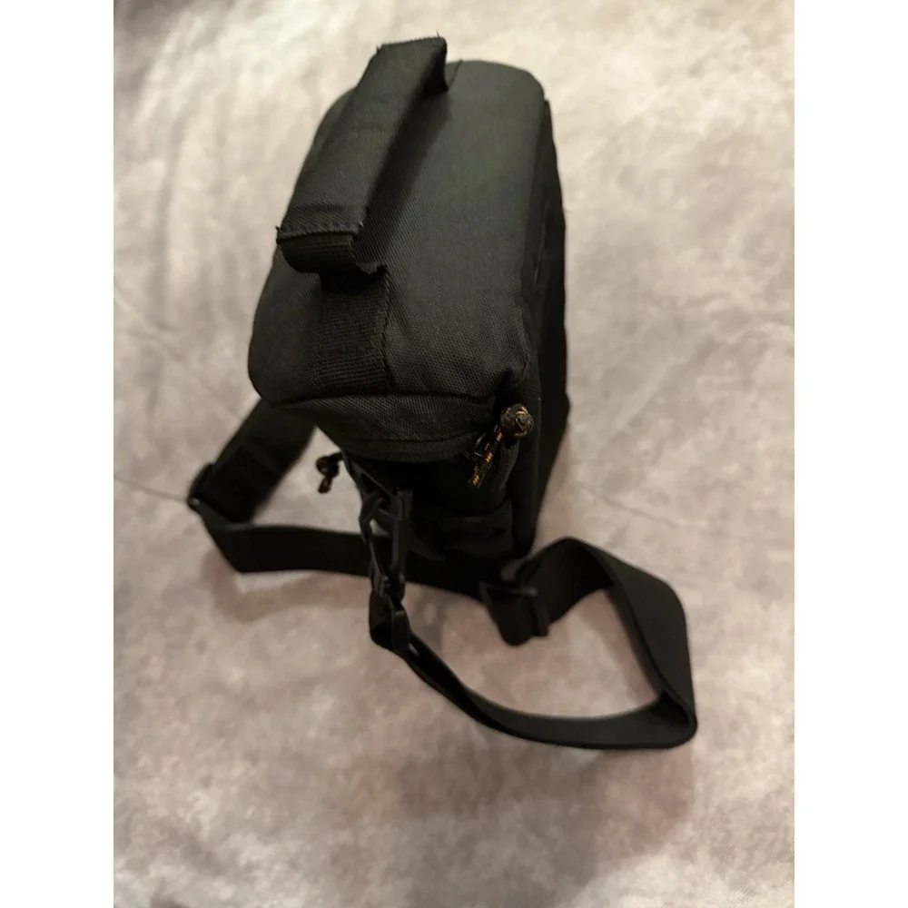 Lowepro Padded Nylon Camera Shoulder Bag w/ Strap, Black/Orange, Compact
